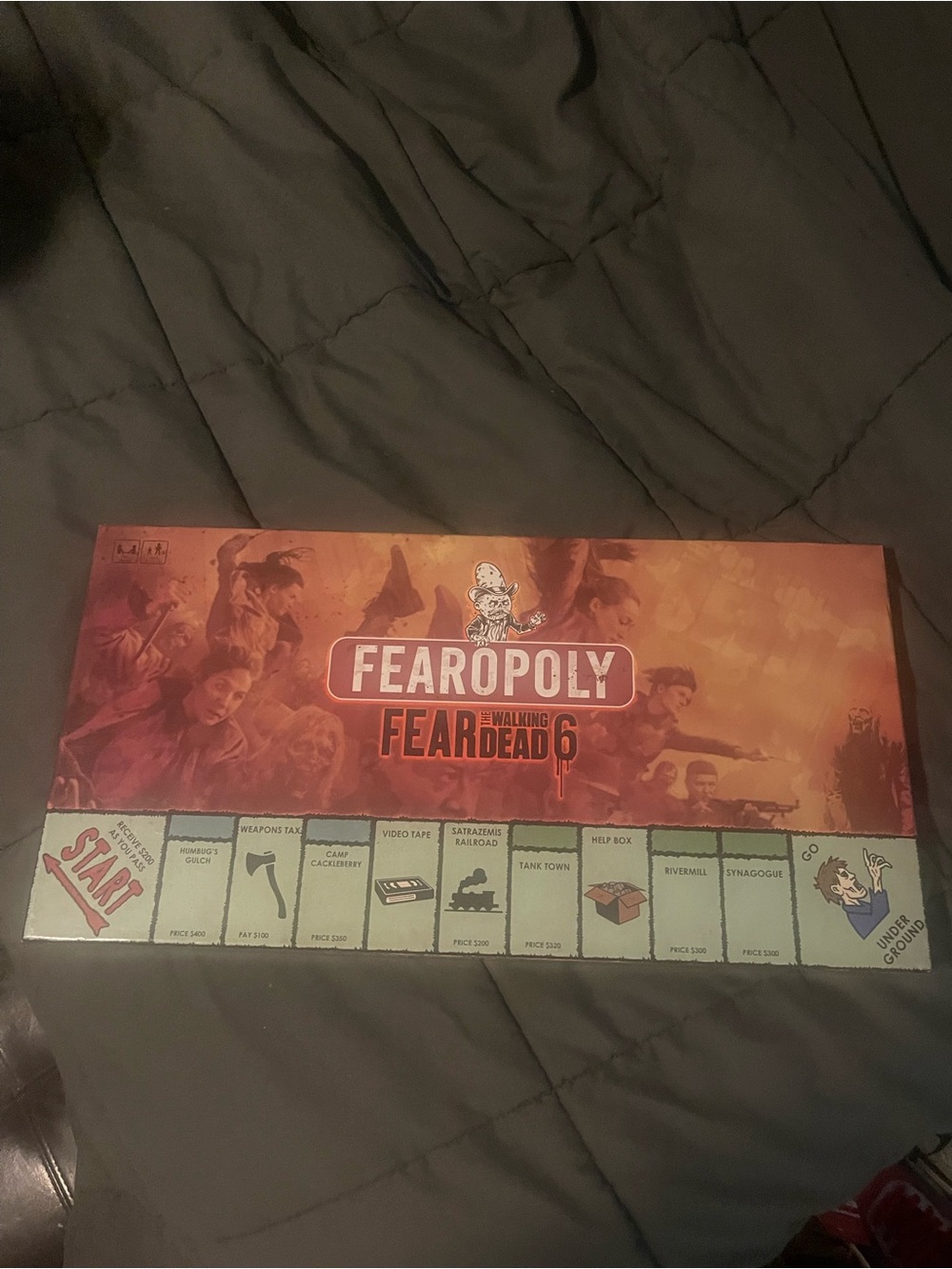 NEW Fearopoly: The Walking Dead 6 Board Game; Set distributed Item
